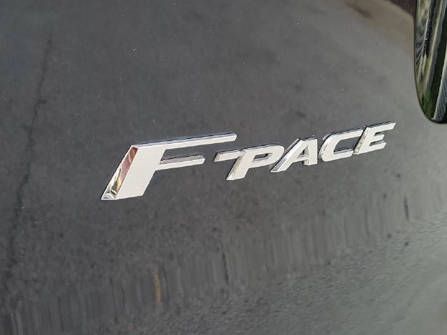 Used 2023 Jaguar F-PACE S AWD/4WD image 8