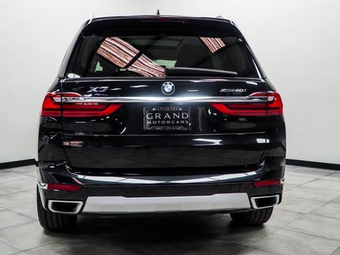 Used 2022 BMW X7 xDrive40i w/ Premium Package image 9