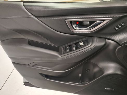 Used 2024 Subaru Forester Touring w/ Pop Package 2 image 9