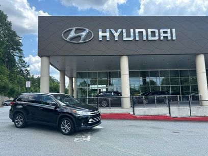 Used 2019 Toyota Highlander XLE