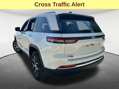 Used 2024 Jeep Grand Cherokee Limited AWD/4WD image 10