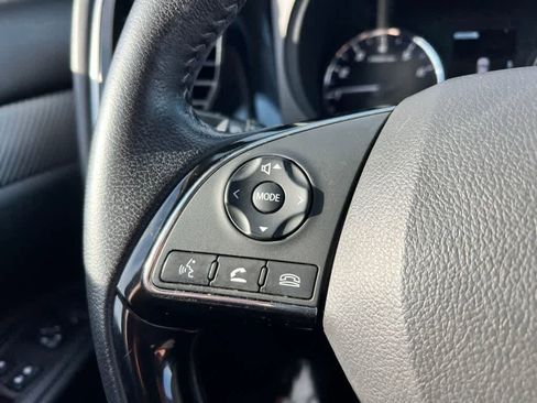 Used 2018 Mitsubishi Outlander SE image 24