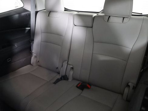 Used 2017 Honda Pilot EX-L image 16