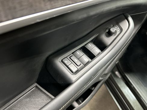 Used 2022 Jeep Grand Cherokee L Limited w/ Trailer Tow Group (B) image 24