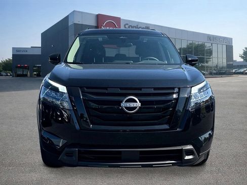 New 2025 Nissan Pathfinder SV w/ Black Appearance Package image 8