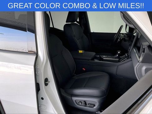 Used 2024 Lexus GX 550 w/ Cold Area Package image 11