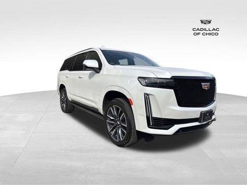 Certified 2022 Cadillac Escalade Sport Platinum w/ Heavy-Duty Trailer Package AWD/4WD image 1