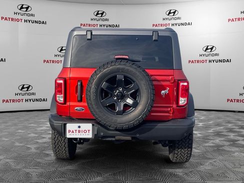 Used 2024 Ford Bronco Black Diamond image 6