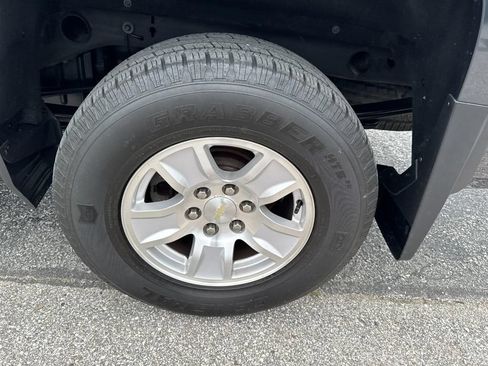 Used 2018 Chevrolet Silverado 1500 LT w/ All Star Edition AWD/4WD image 6