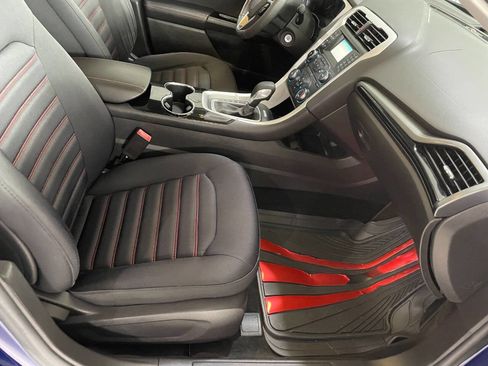 Used 2014 Ford Fusion SE w/ Equipment Group 201A image 29