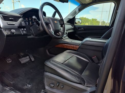 Used 2016 Chevrolet Tahoe LTZ RWD image 2