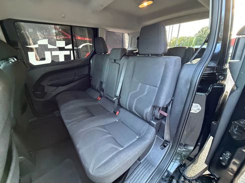 Used 2018 Ford Transit Connect XLT image 14
