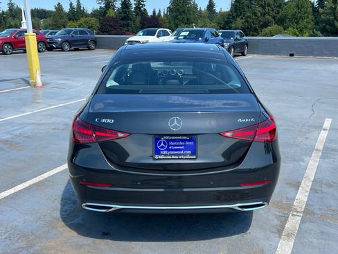 Used 2023 Mercedes-Benz C 300 4MATIC Sedan image 8