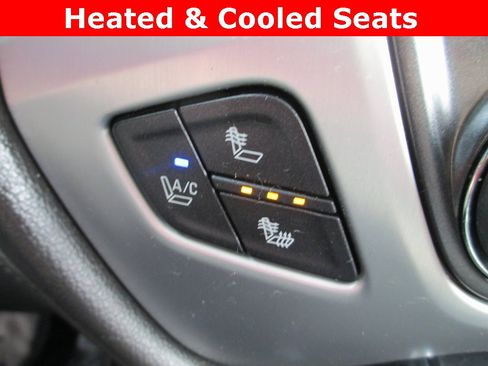 Used 2015 GMC Sierra 2500 SLT w/ Suspension Package, Off-Road image 15