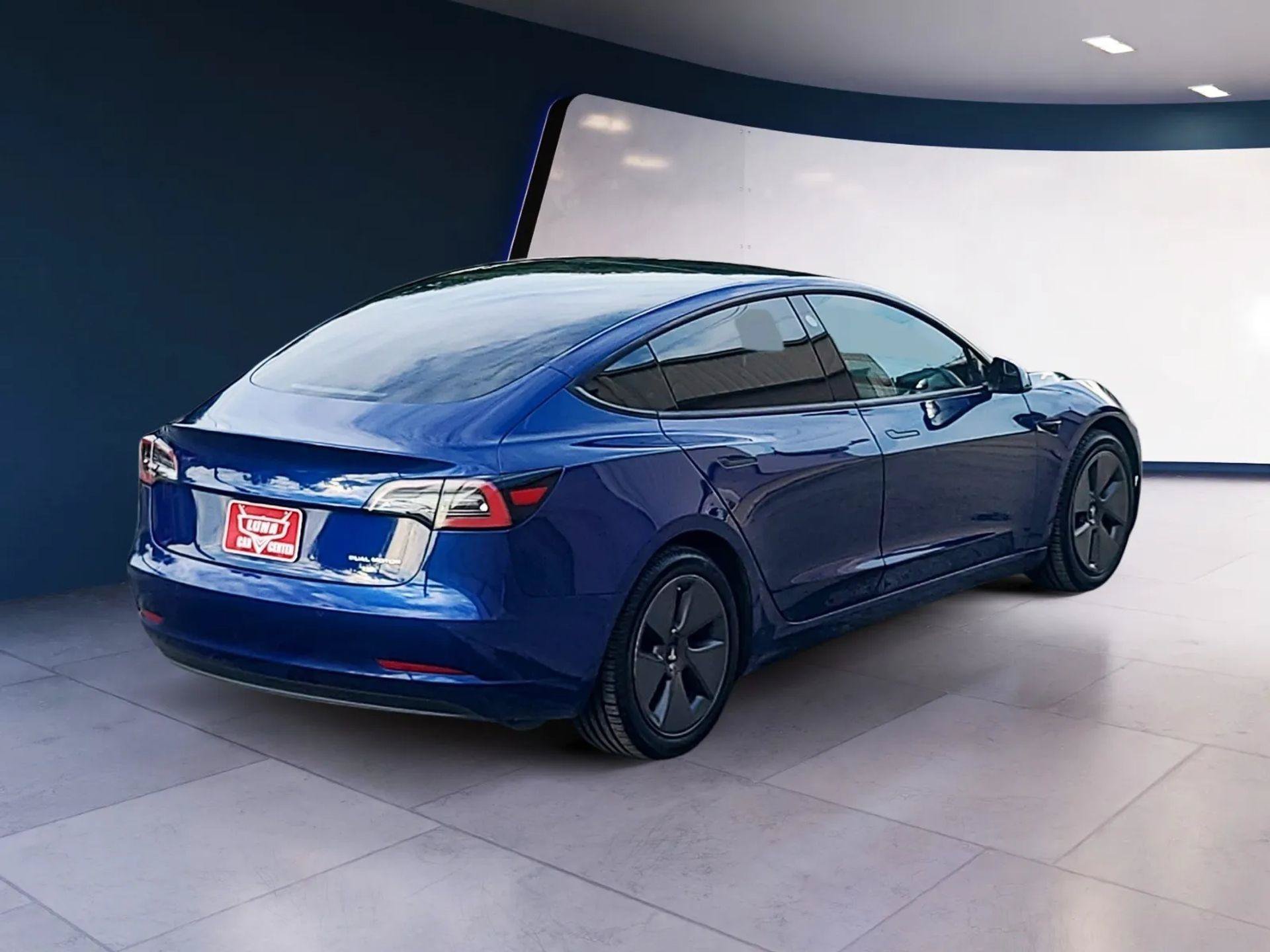 Used 2021 Tesla Model 3 Long Range AWD/4WD image 4