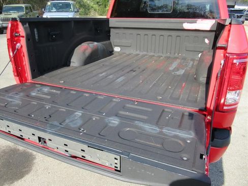 Used 2016 Ford F150 XLT w/ Equipment Group 302A Luxury image 8