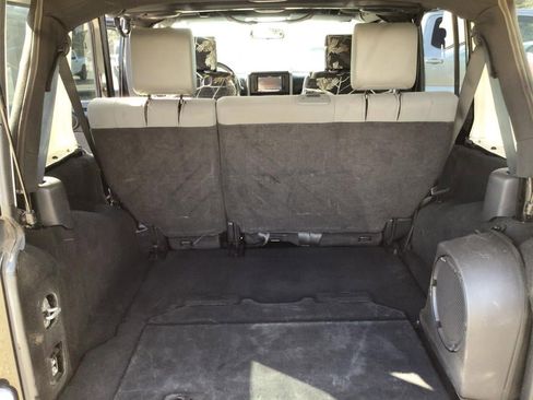 Used 2008 Jeep Wrangler Unlimited Sahara image 19
