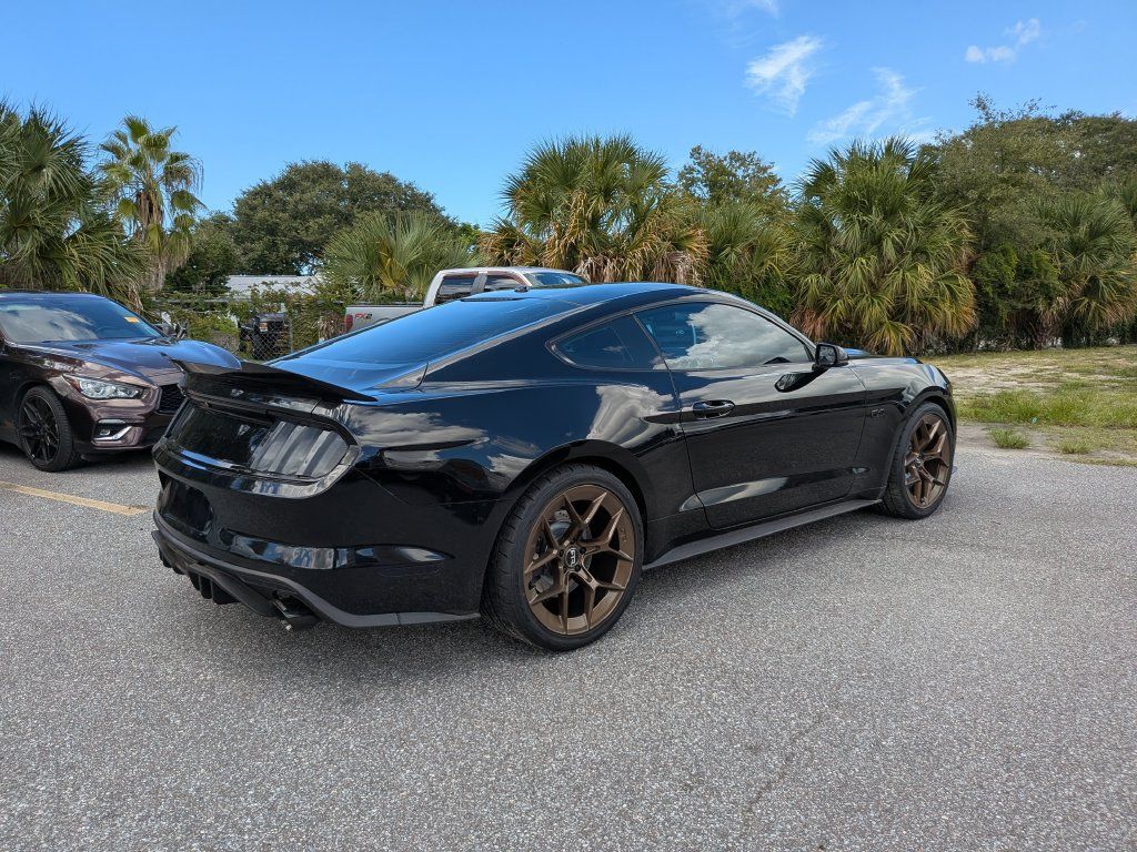 Used 2017 Ford Mustang GT Premium w/ GT Performance Package RWD image 8