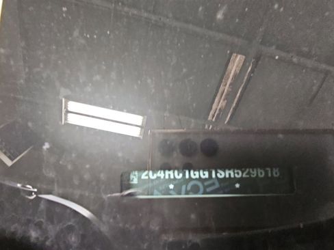 Used 2025 Chrysler Pacifica Limited image 10