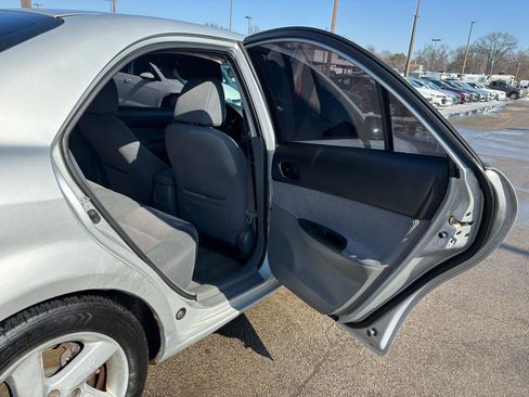 Used 2004 MAZDA MAZDA6 i image 11