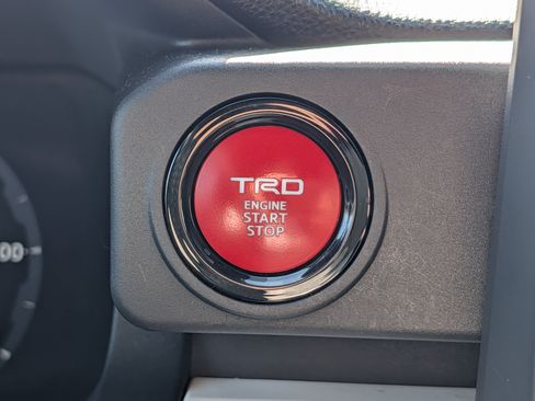 Used 2024 Toyota Tacoma TRD Off-Road AWD/4WD image 32