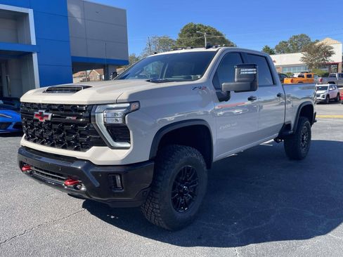 New 2026 Chevrolet Silverado 2500 ZR2 image 4