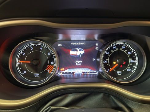 Used 2015 Jeep Cherokee Limited image 17