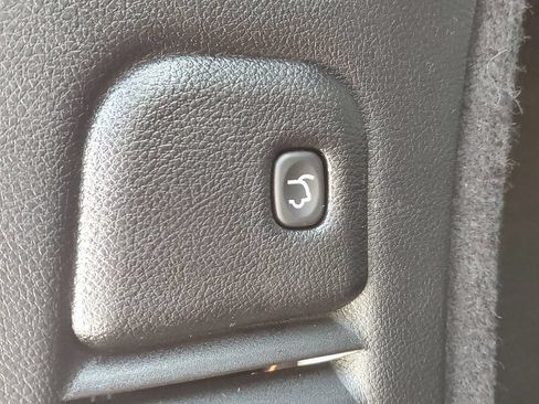 Used 2024 Dodge Durango GT RWD image 12
