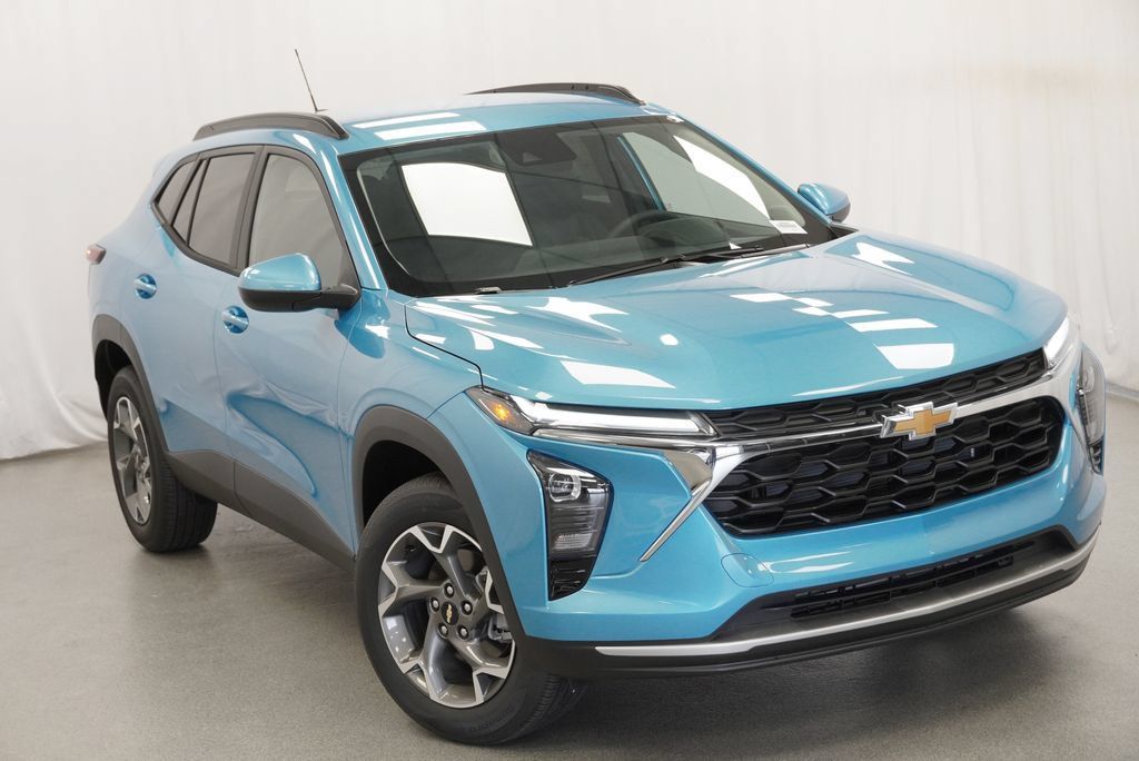 New 2026 Chevrolet Trax LT FWD image 35