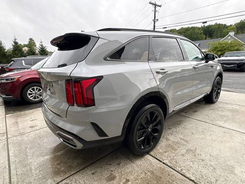 Used 2022 Kia Sorento SX AWD/4WD image 7