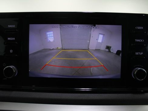 Used 2023 Kia K5 LXS image 43