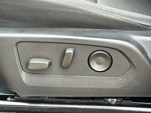 Used 2024 Chevrolet Colorado Trail Boss w/ Advanced Trailering Package image 25