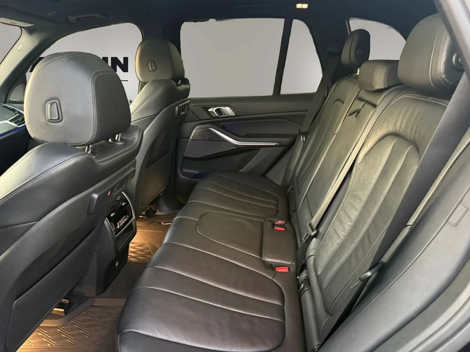Used 2020 BMW X5 sDrive40i w/ M Sport Package RWD image 31