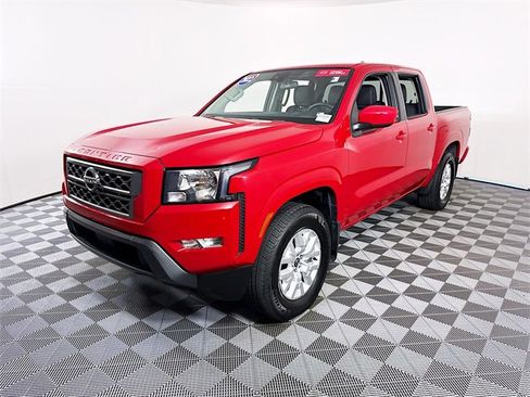 Certified 2022 Nissan Frontier SV image 3