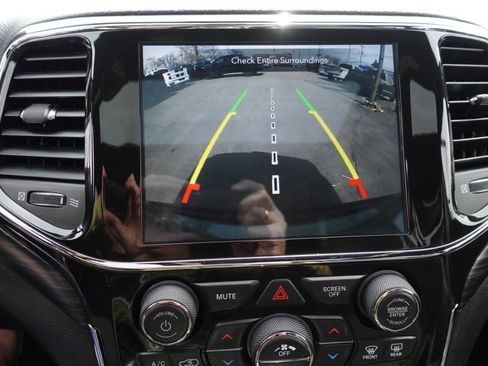 Used 2021 Jeep Grand Cherokee Laredo X image 46