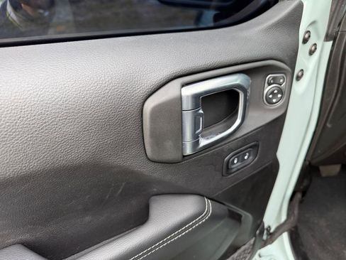 Certified 2023 Jeep Wrangler Unlimited Sahara image 11