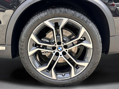 Used 2026 BMW X5 xDrive40i AWD/4WD image 34