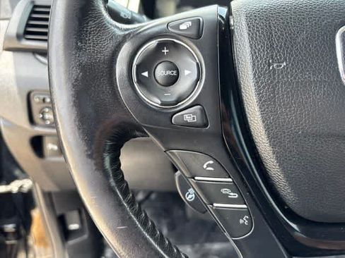 Used 2018 Honda Pilot Elite image 11