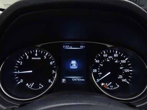 Used 2016 Nissan Rogue S w/ Appearance Package image 14