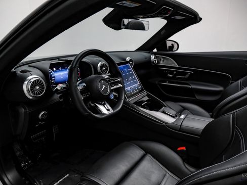 Used 2022 Mercedes-Benz SL 63 AMG 4MATIC image 41