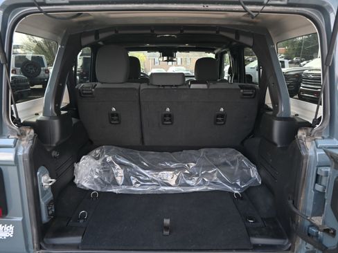 Used 2025 Jeep Wrangler Sahara w/ Safety Group image 13