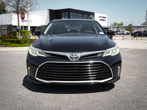Used 2016 Toyota Avalon Touring image 3