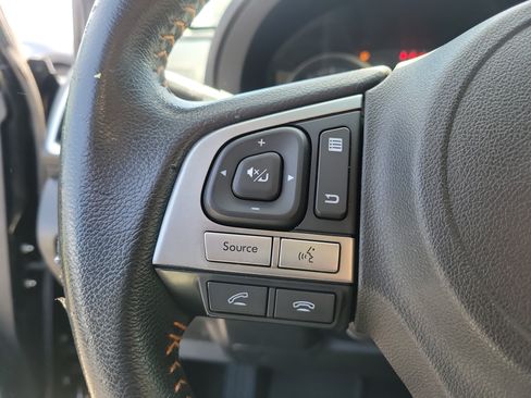 Used 2017 Subaru Crosstrek 2.0i Premium AWD/4WD image 19