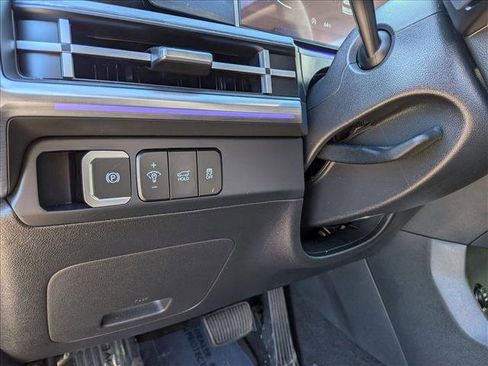 Used 2024 Hyundai Santa Fe Limited FWD image 18