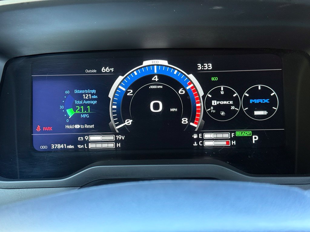 Used 2025 Toyota Sequoia SR5 AWD/4WD image 12