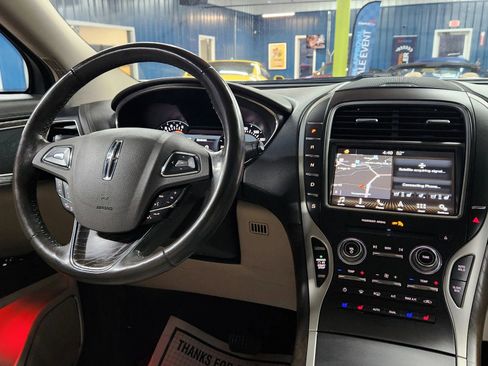 Used 2018 Lincoln MKX Reserve w/ Driver Assistance Package image 43