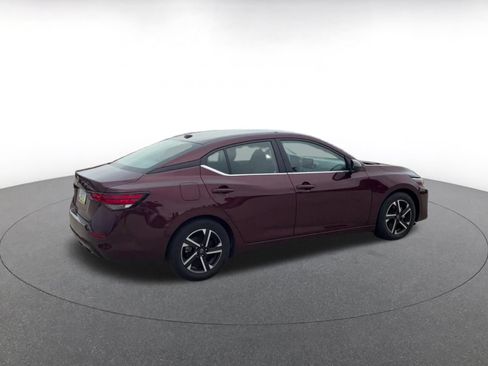 Used 2025 Nissan Sentra SV FWD image 14