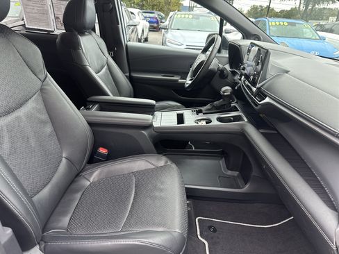 Used 2023 Toyota Sienna XSE image 13