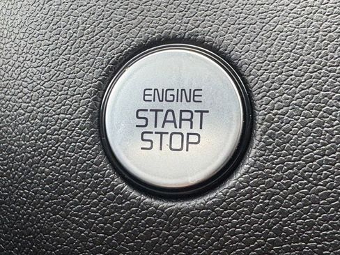 Certified 2022 Kia Sorento SX FWD image 24