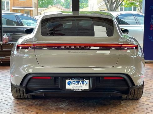 Used 2025 Porsche Taycan 4S w/ Premium Package AWD/4WD image 9